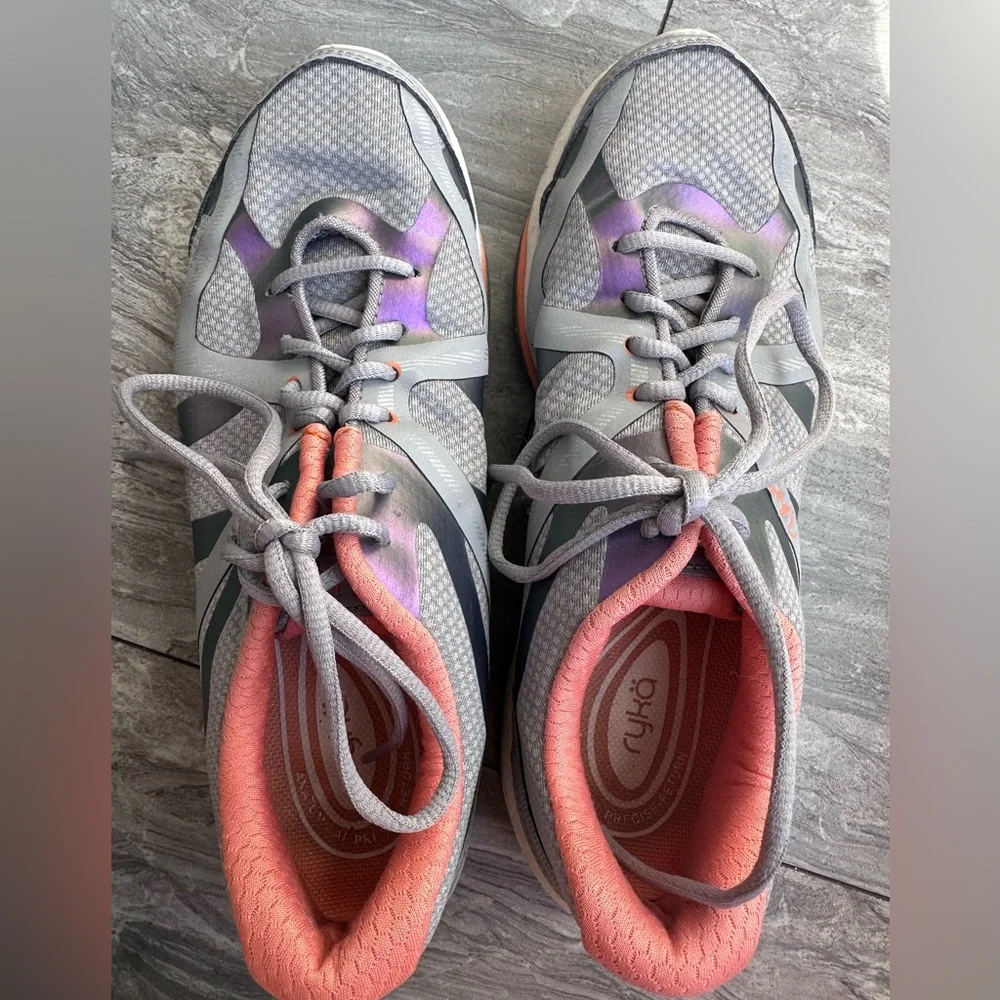 Ryka Women's Gray and Purple Athletic Shoes 6.5
